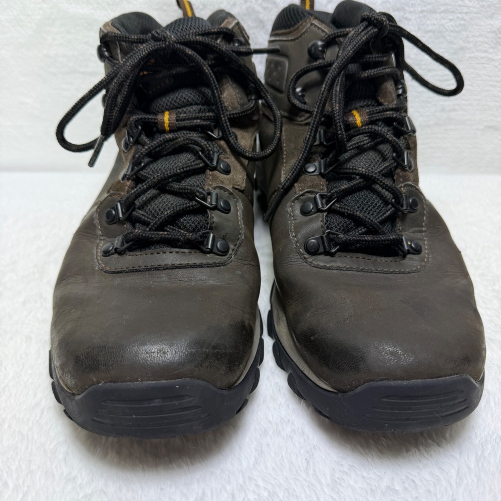 Columbia Mens Newton Ridge Plus II Waterproof Hiking Boots Brown BM3970-231